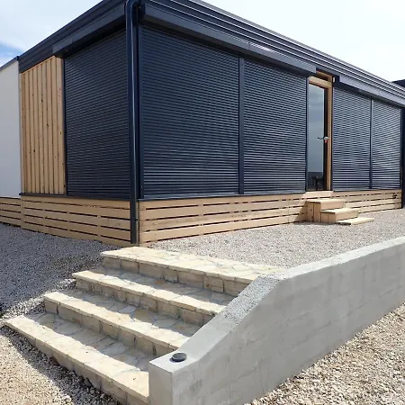 3v Holiday home